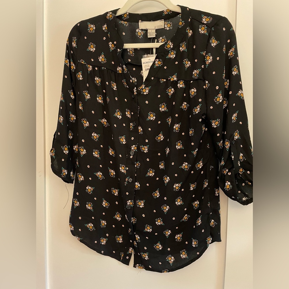 By Design Floral Blouse Size Small NWT